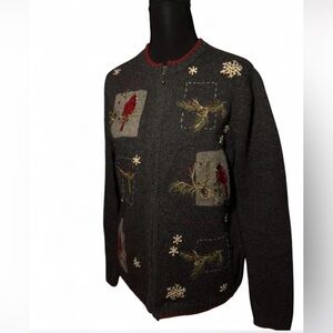 Croft & Barrow Gray Sweater with Red Accents